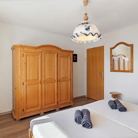 Armorial Ouest 51 By Interhome